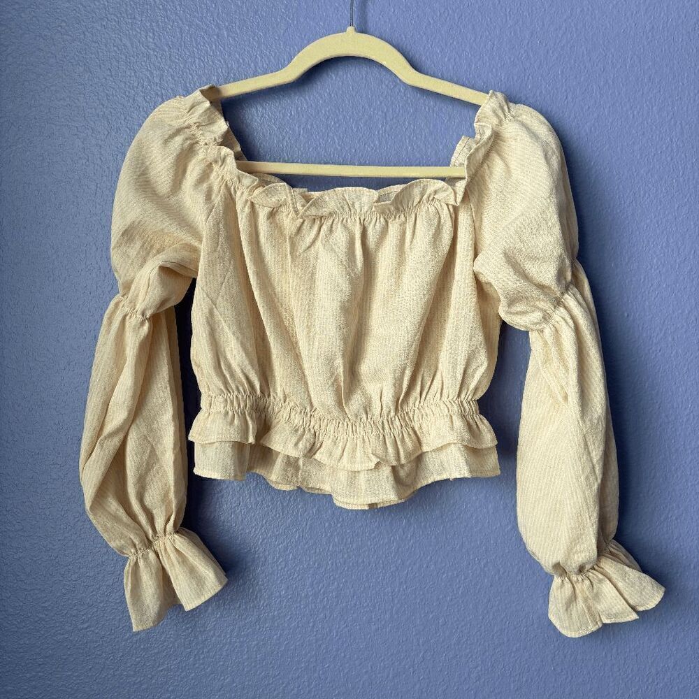 Women's Kawaii Off Shoulder Frill Trim Flounce Sleeve Ruffle Hem Crop Blouse M